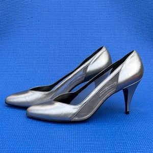 New 8.5 Stuart Weitzman Silver High Heals